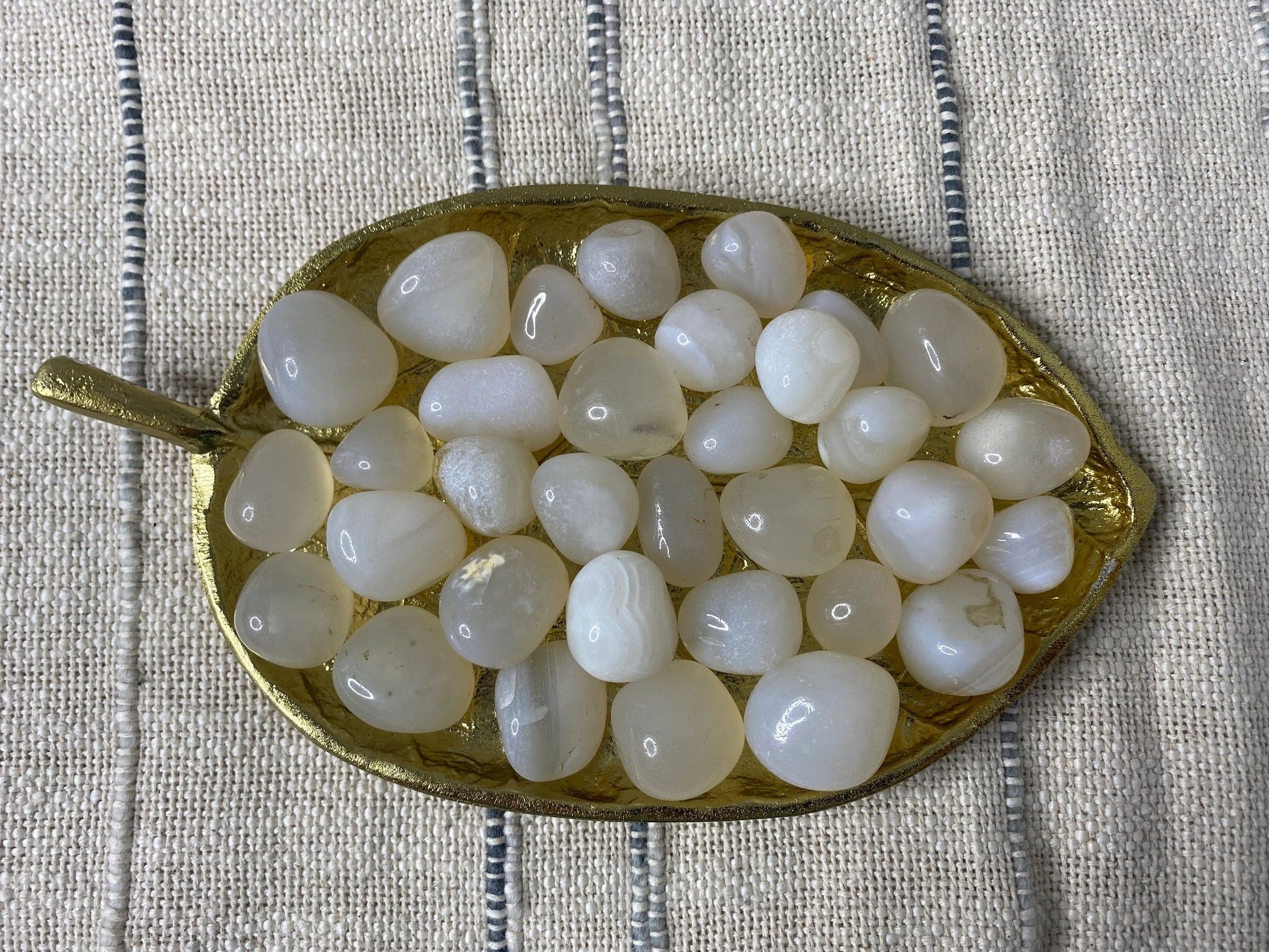 White/Cream Agate Tumble Stone